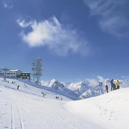 Urgen Living By Interhome * فليس